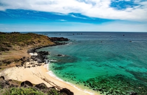 Bai-bien-hoang-so-tuyet-dep-tai-Phu-Quy